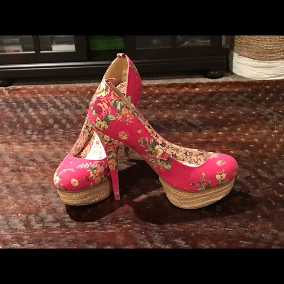 🍒90s Dollhouse Prin Platform Pinup Pumps - Picture 5 of 8